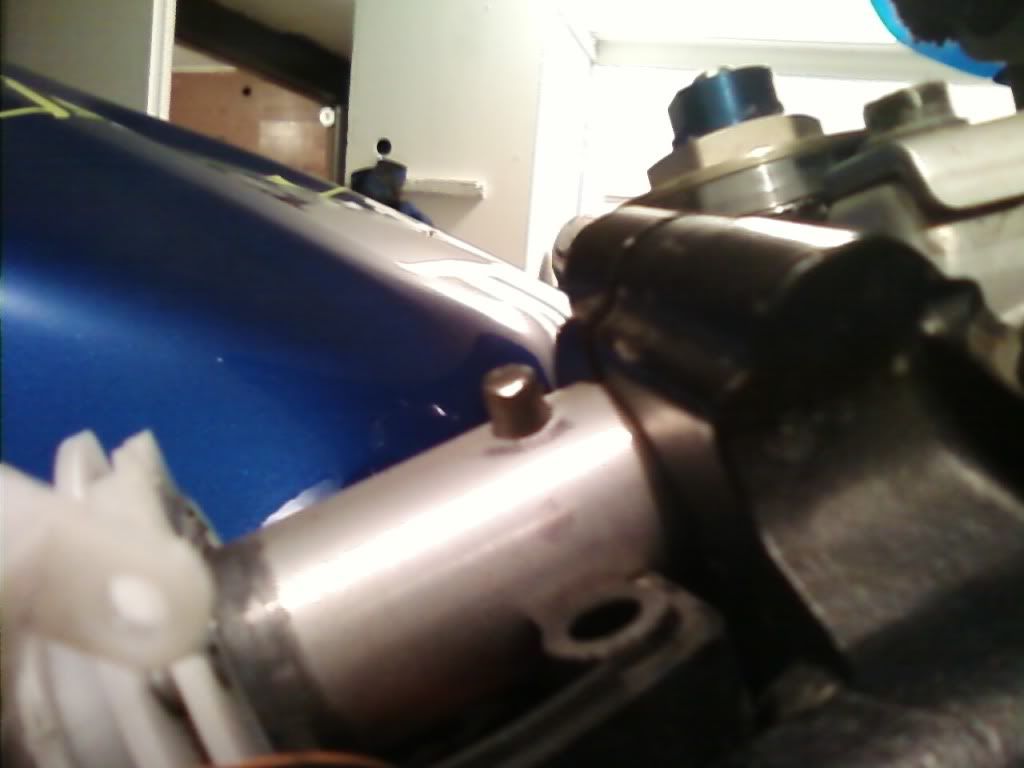 Simple How To Fix rotating throttle tube and controls Suzuki GSXR